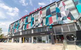 Hotel Arena Suites Movistar Arena